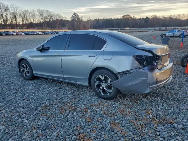 1HGCR2F3XHA244858 2017 HONDA ACCORD - Image 2