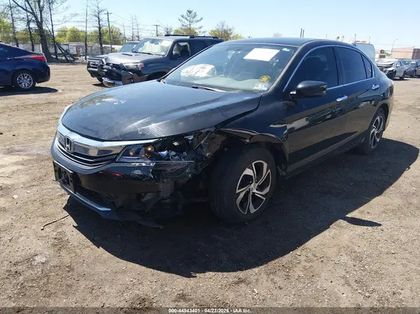 1HGCR2F3XHA245962 2017 HONDA ACCORD - Image 2