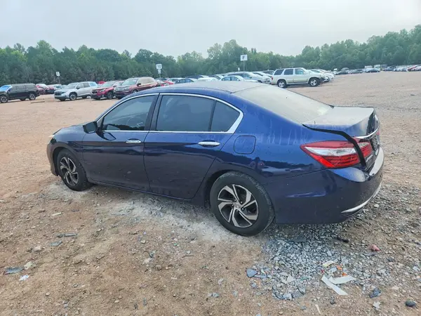 1HGCR2F3XHA246447 2017 HONDA ACCORD - Image 2