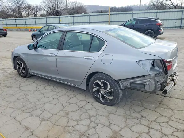 1HGCR2F3XHA250613 2017 HONDA ACCORD - Image 2
