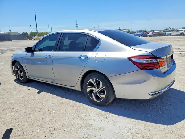 1HGCR2F3XHA255536 2017 HONDA ACCORD - Image 2