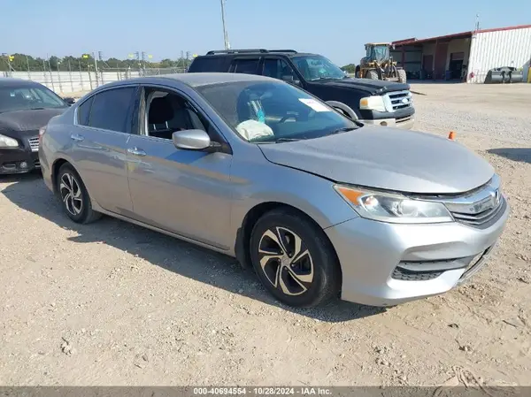 1HGCR2F3XHA258128 2017 HONDA ACCORD - Image 1