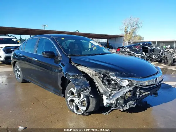 1HGCR2F3XHA260624 2017 HONDA ACCORD - Image 1