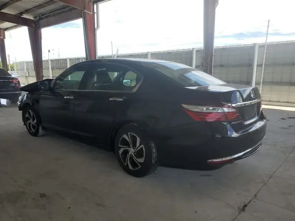 1HGCR2F3XHA260901 2017 HONDA ACCORD - Image 2
