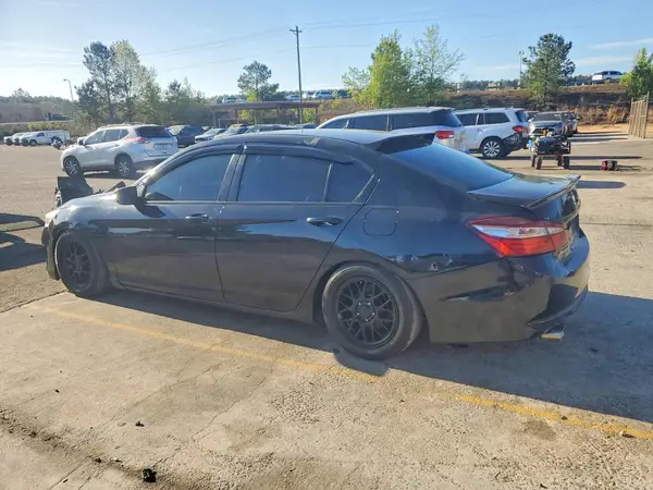 1HGCR2F3XHA262745 2017 HONDA ACCORD - Image 2