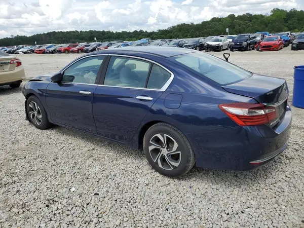 1HGCR2F3XHA265788 2017 HONDA ACCORD - Image 2