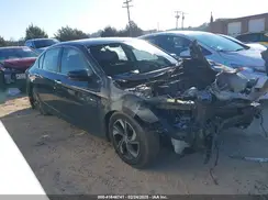 1HGCR2F3XHA268772 2017 HONDA ACCORD