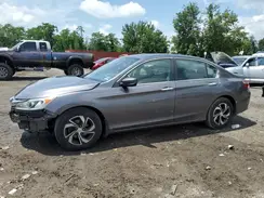 1HGCR2F3XHA268898 2017 HONDA ACCORD