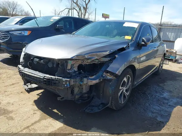 1HGCR2F3XHA270537 2017 HONDA ACCORD - Image 2