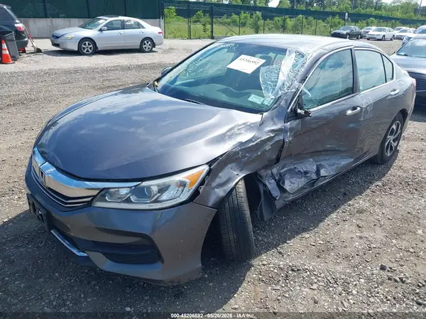 1HGCR2F3XHA275446 2017 HONDA ACCORD - Image 2