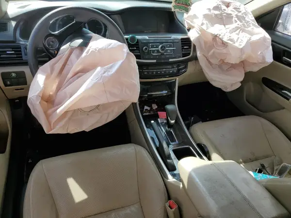 1HGCR2F3XHA275768 2017 HONDA ACCORD - Image 8