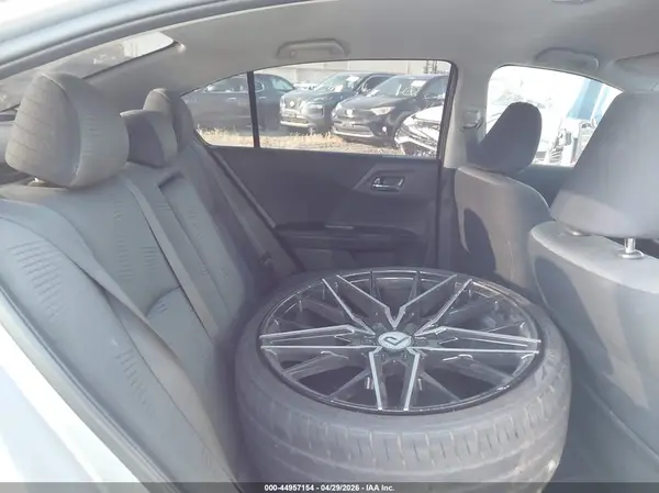 1HGCR2F3XHA285815 2017 HONDA ACCORD - Image 8