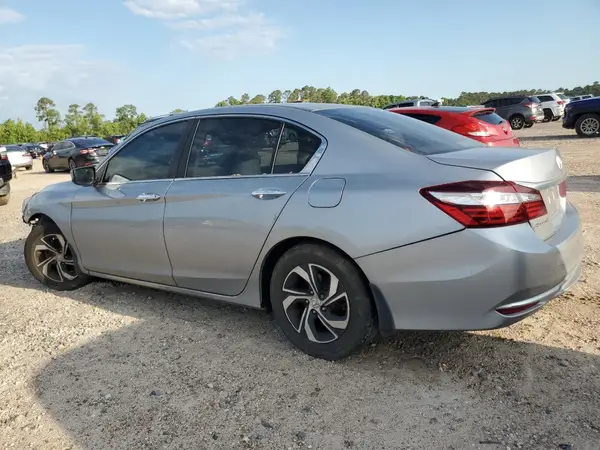1HGCR2F3XHA288276 2017 HONDA ACCORD - Image 2