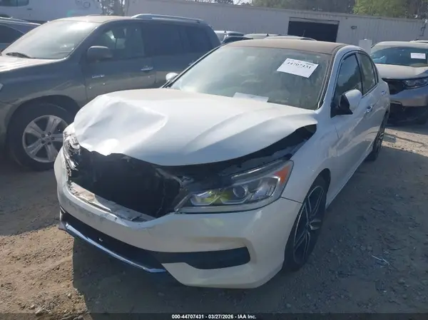 1HGCR2F3XHA293431 2017 HONDA ACCORD - Image 2
