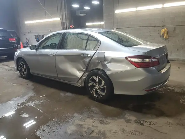 1HGCR2F3XHA293865 2017 HONDA ACCORD - Image 2