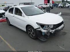1HGCR2F3XHA302807 2017 HONDA ACCORD