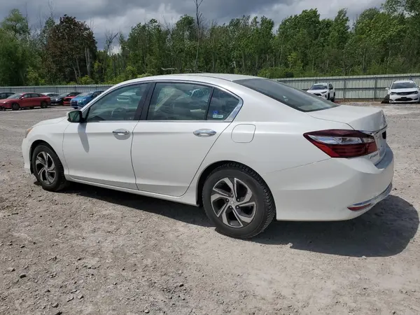 1HGCR2F3XHA307389 2017 HONDA ACCORD - Image 2