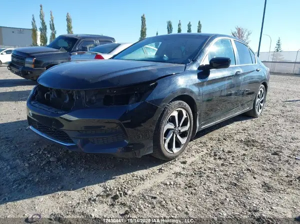 1HGCR2F3XHA812168 2017 HONDA ACCORD - Image 2