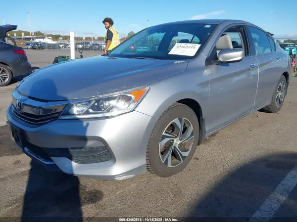 1HGCR2F40GA003737 2016 HONDA ACCORD - Image 2