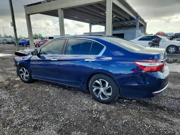 1HGCR2F40HA057976 2017 HONDA ACCORD - Image 2