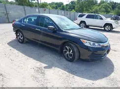 1HGCR2F40HA111194 2017 HONDA ACCORD