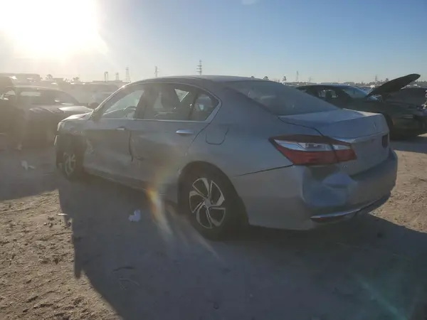 1HGCR2F40HA143918 2017 HONDA ACCORD - Image 2