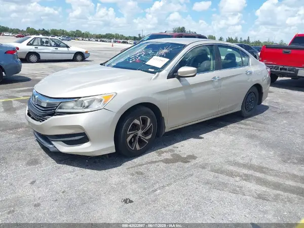 1HGCR2F41HA056867 2017 HONDA ACCORD - Image 2