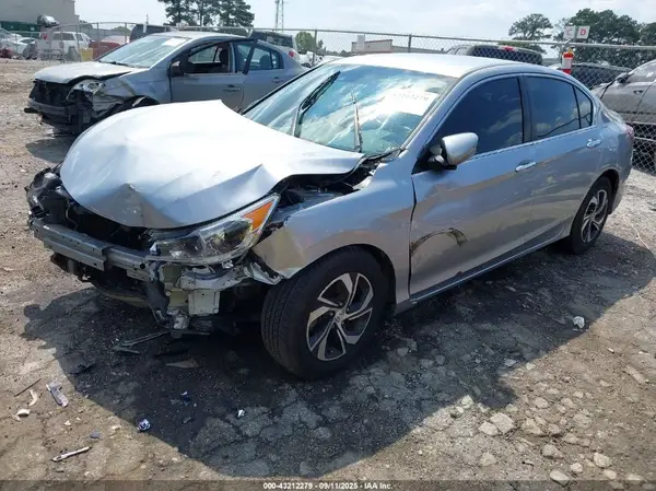 1HGCR2F41HA059915 2017 HONDA ACCORD - Image 2