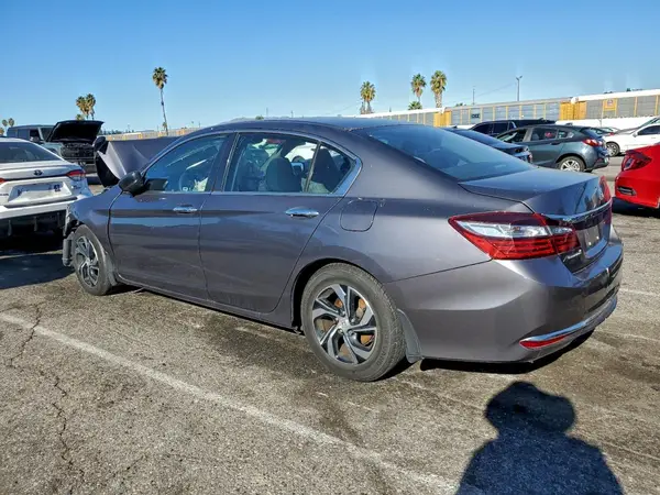 1HGCR2F46HA135614 2017 HONDA ACCORD - Image 2