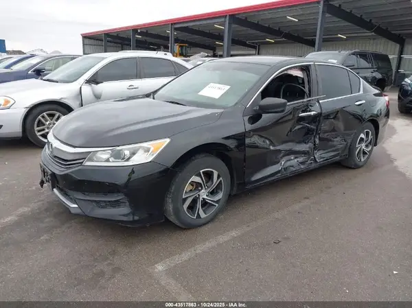 1HGCR2F46HA142885 2017 HONDA ACCORD - Image 2