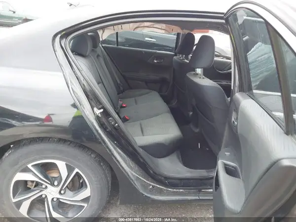 1HGCR2F46HA142885 2017 HONDA ACCORD - Image 8