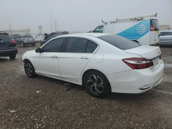 1HGCR2F47HA023470 2017 HONDA ACCORD - Image 2
