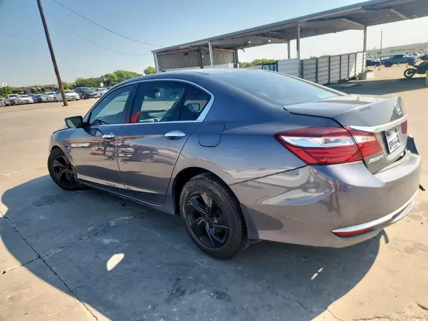 1HGCR2F47HA162434 2017 HONDA ACCORD - Image 2