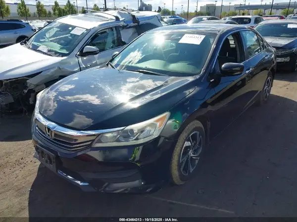 1HGCR2F48HA216453 2017 HONDA ACCORD - Image 2
