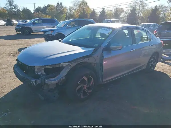 1HGCR2F48HA227582 2017 HONDA ACCORD - Image 2