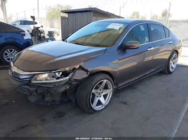 1HGCR2F4XGA136473 2016 HONDA ACCORD - Image 2