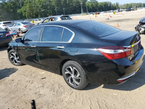 1HGCR2F4XHA235215 2017 HONDA ACCORD - Image 2