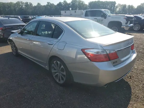 1HGCR2F50EA058856 2018 HONDA ACCORD - Image 2
