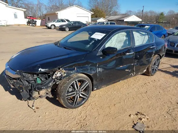 1HGCR2F50GA015539 2016 HONDA ACCORD - Image 2