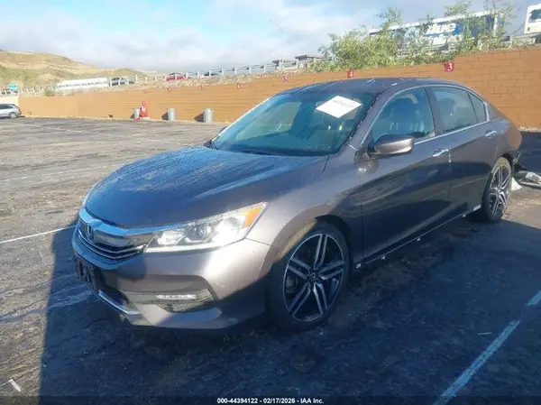1HGCR2F50GA034835 2016 HONDA ACCORD - Image 2