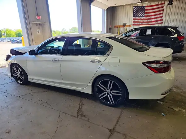 1HGCR2F50GA126401 2016 HONDA ACCORD - Image 2