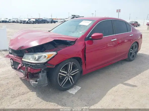 1HGCR2F50GA135339 2016 HONDA ACCORD - Image 2