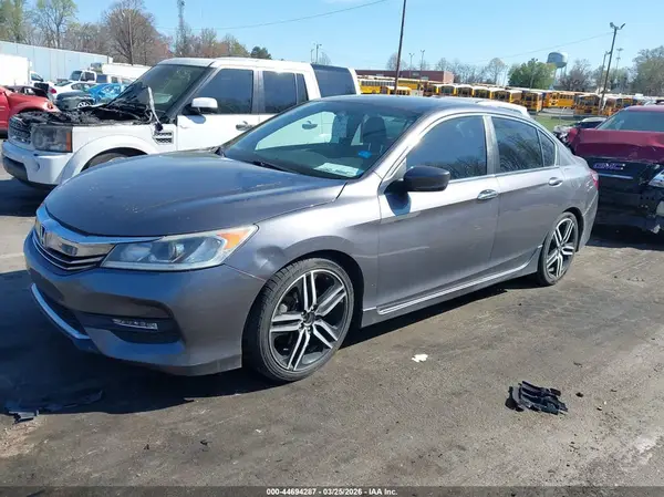 1HGCR2F50GA138564 2016 HONDA ACCORD - Image 2