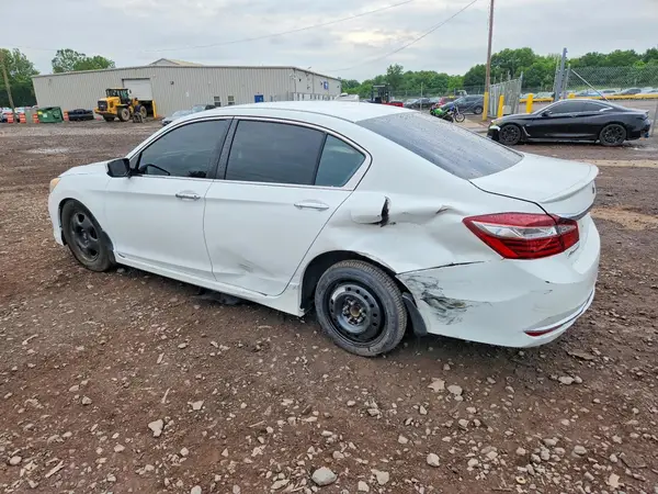 1HGCR2F50GA141061 2016 HONDA ACCORD - Image 2