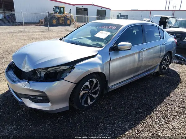 1HGCR2F50GA142209 2016 HONDA ACCORD - Image 2