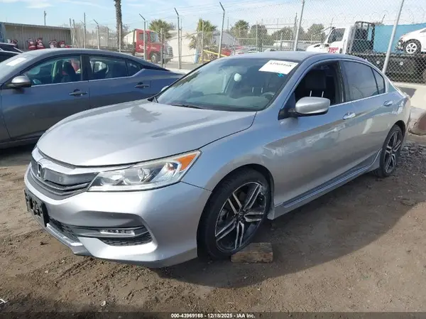 1HGCR2F50GA156160 2016 HONDA ACCORD - Image 2
