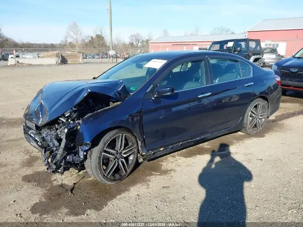 1HGCR2F50GA159074 2016 HONDA ACCORD - Image 2