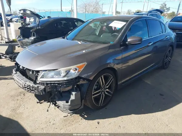 1HGCR2F50GA189885 2016 HONDA ACCORD - Image 2