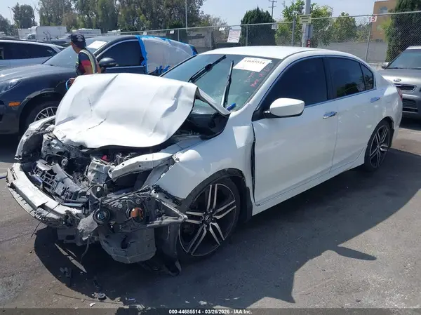 1HGCR2F50GA196898 2016 HONDA ACCORD - Image 2