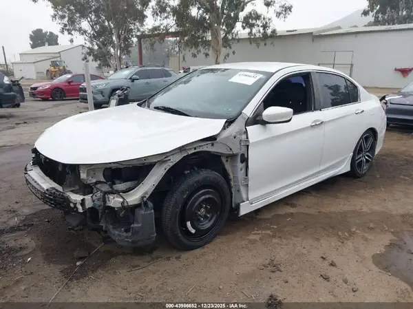 1HGCR2F50GA196917 2016 HONDA ACCORD - Image 2